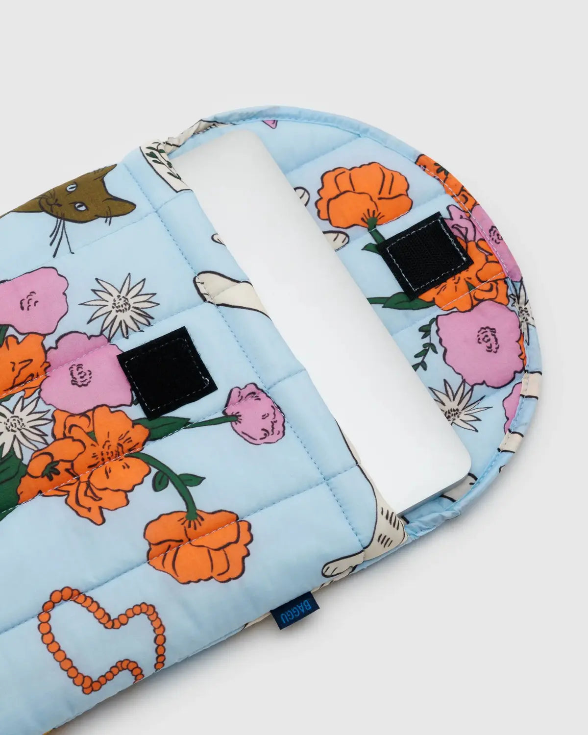 Baggu Puffy Laptop Sleeve 13" - Table Cats