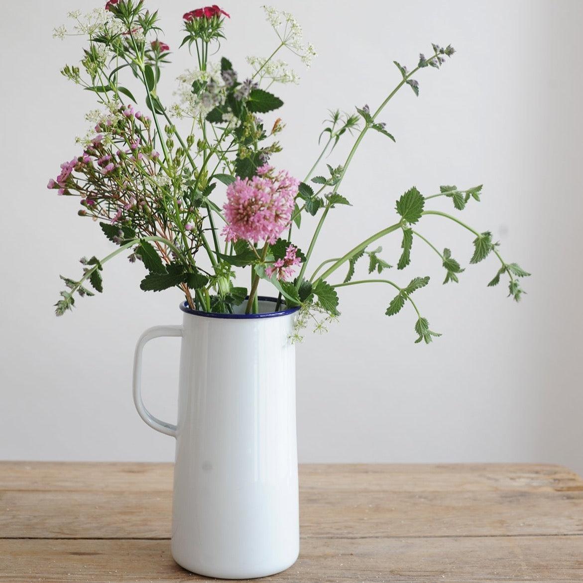 Falcon Enamel 3 Pint Jug