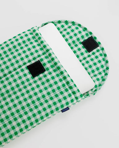 Baggu Puffy Laptop Sleeve 16" - Green Gingham