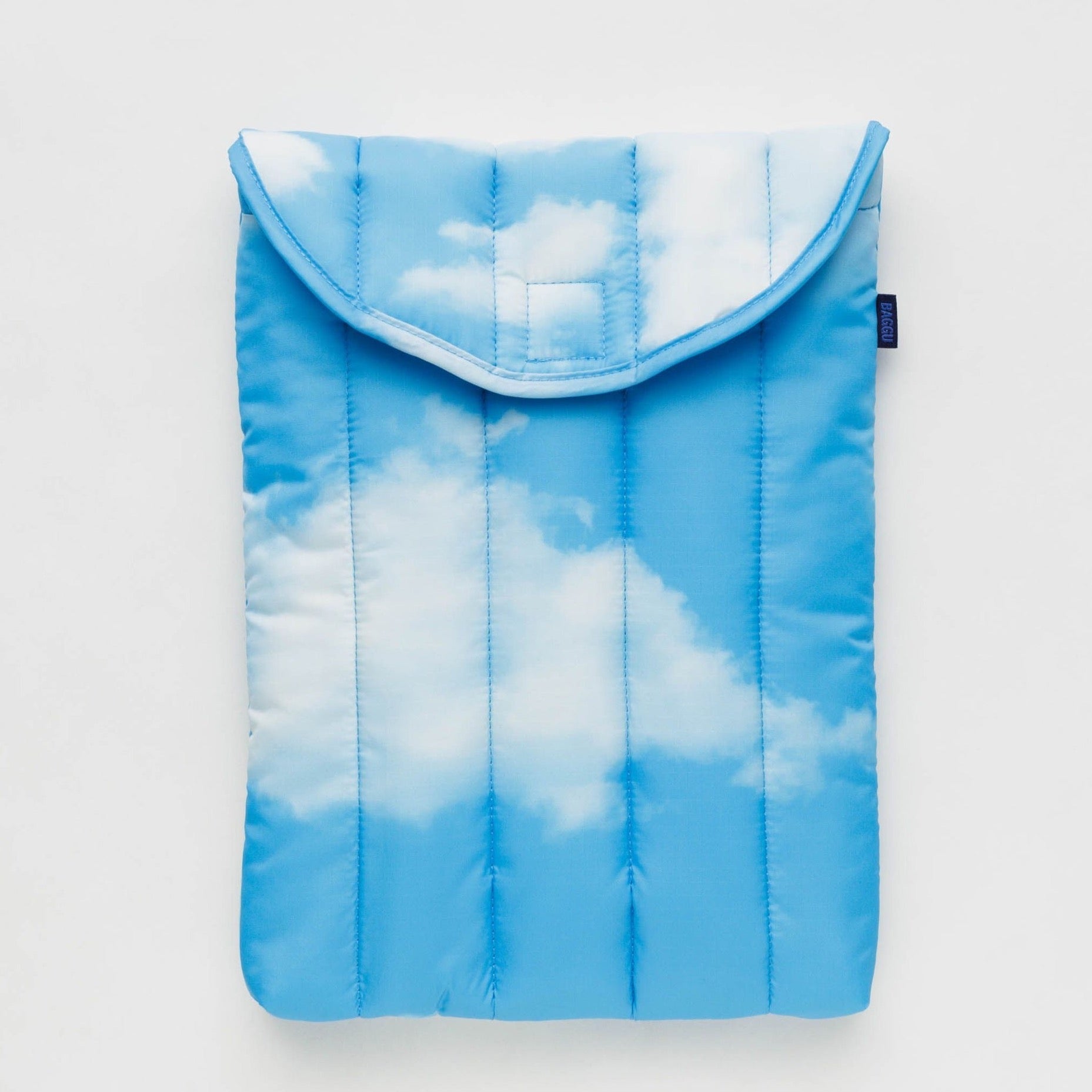 Baggu Puffy Laptop Sleeve 16" - Clouds